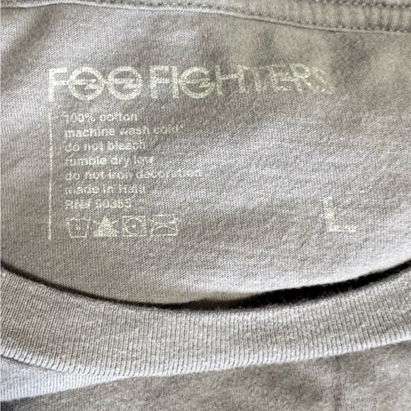 Foo Fighters t-shirt tour 2023 but here we are size large - Picture 7 of 7